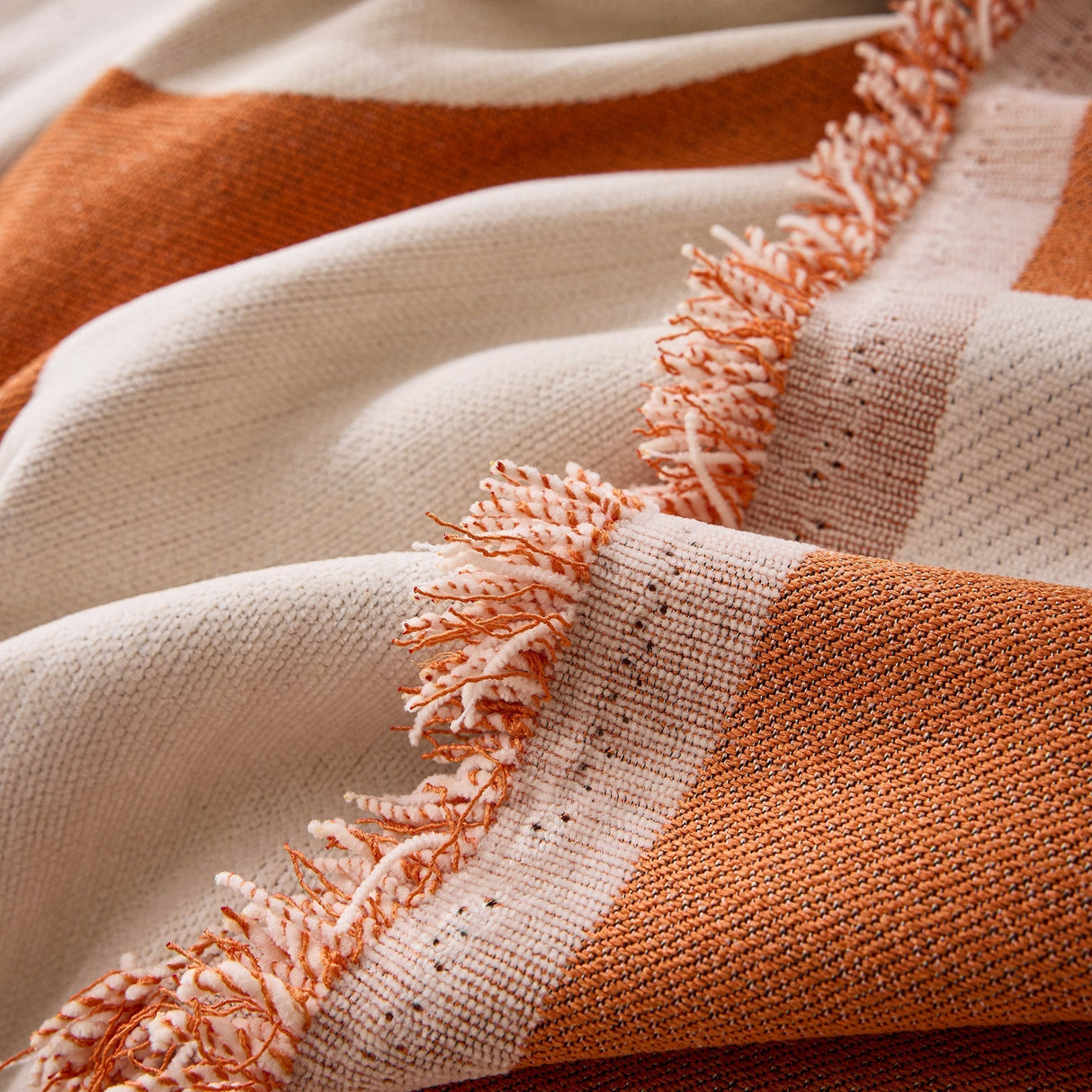 Picasso's Mirage Sofföverdrag - Modernt, Styligt & Hållbart Soffskydd Carvallo