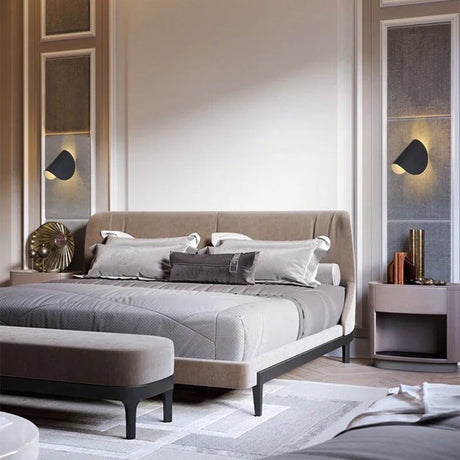 Modern färgad LED-vägglampa i stilren design Carvallo