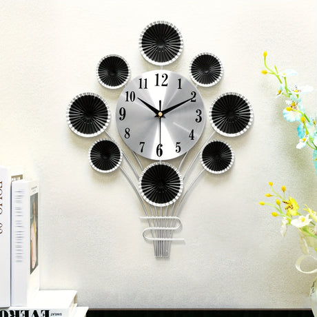 Modern Metallisk Tyst Väggklocka - Ballongformad, Dekorativ för Vardagsrum och Sovrum Carvallo