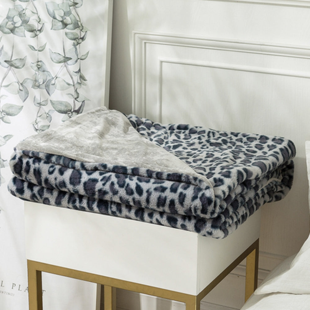 Vild Elegans Leopardmönstrad Filt Carvallo