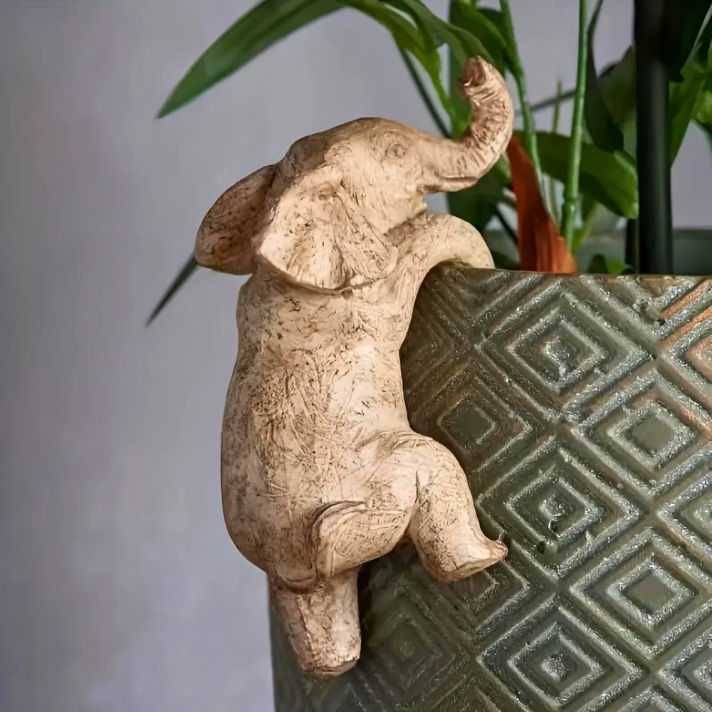 Unik Elefant Klättrande Skulptur Carvallo