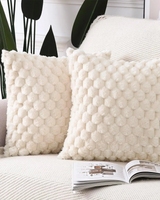 Carvallo – Lyxig Plysch Dekorativ Kudde med Lush Textur för Elegant Komfort Carvallo