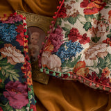 Retro Blommig Bohemisk Pälskudde Carvallo