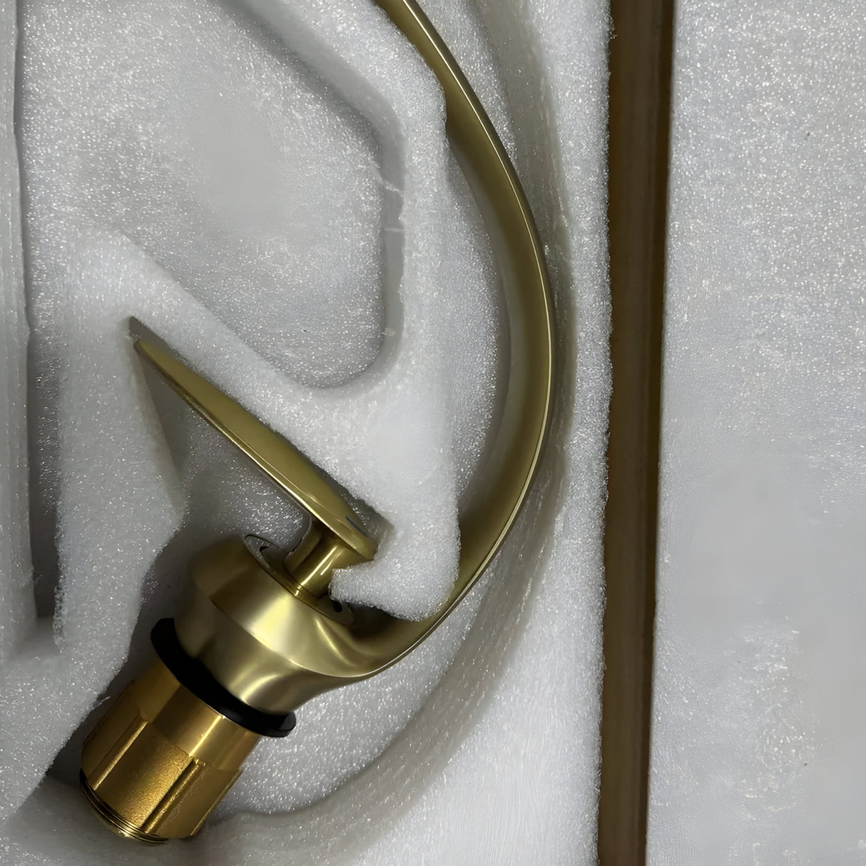 ModoSplash - Minimalistisk diskbänksblandare (Dual kontroll) Carvallo