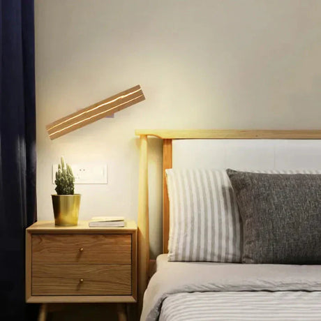 Trävägglampa med sprickdesign Carvallo