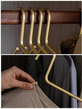 5 st Solid Matte Gold/Silver Klädhängare │ Sømløs Metall Garderobe Organizer Carvallo