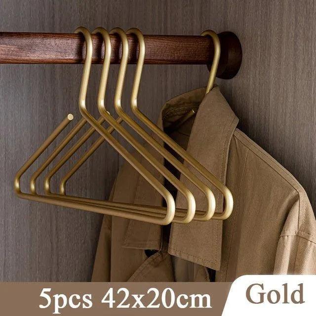 5 st Solid Matte Gold/Silver Klädhängare │ Sømløs Metall Garderobe Organizer Carvallo