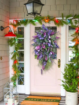 Carvallo - Livlig lila blomstergirland med frodiga gröna accenter Carvallo