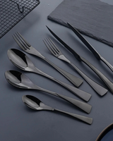 Élan Luxe – Fint Bestickeset med Tidlös Elegans för en Stilig Dukning Carvallo