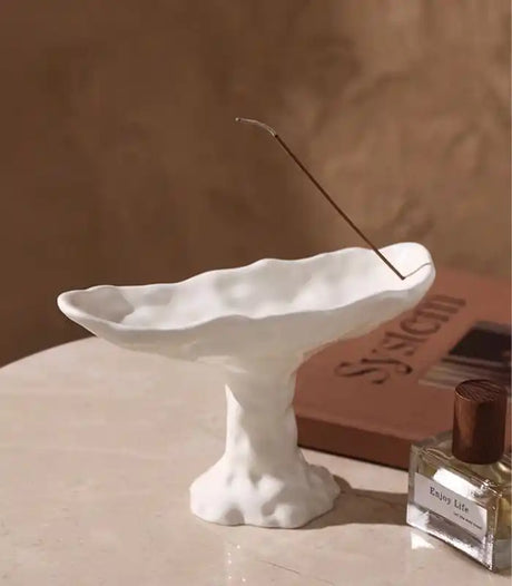 Elegant keramik rökelsebrännare hemdekoration finns i röd, vit, svart Carvallo