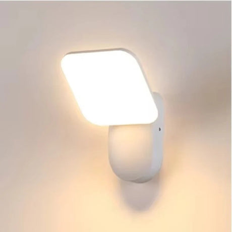 MotionGlow – Smart LED-vägglampa med rörelsesensor för handsfree och effektiv belysning Carvallo