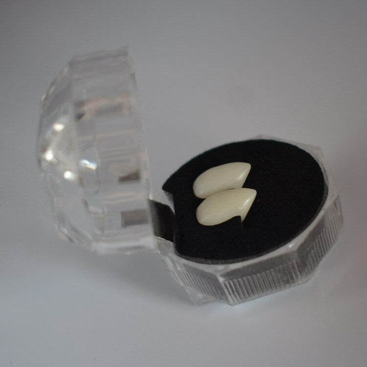 Vampyrtänder-halloween-Fyndhallen-13mm-Hemnix