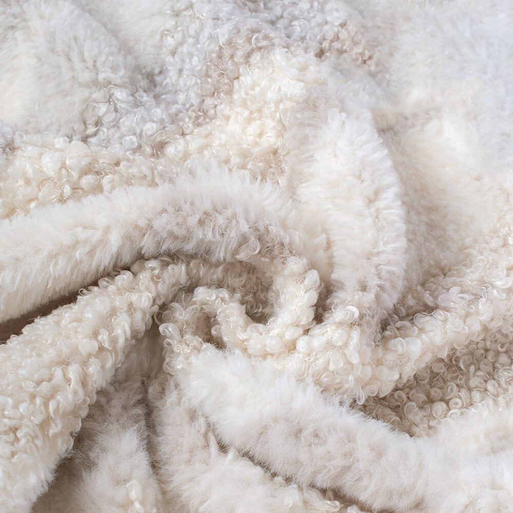 Bärbar upphöjd hundsäng Fällbar Andningsbar Polyester för inomhus- och utomhusbruk Carvallo