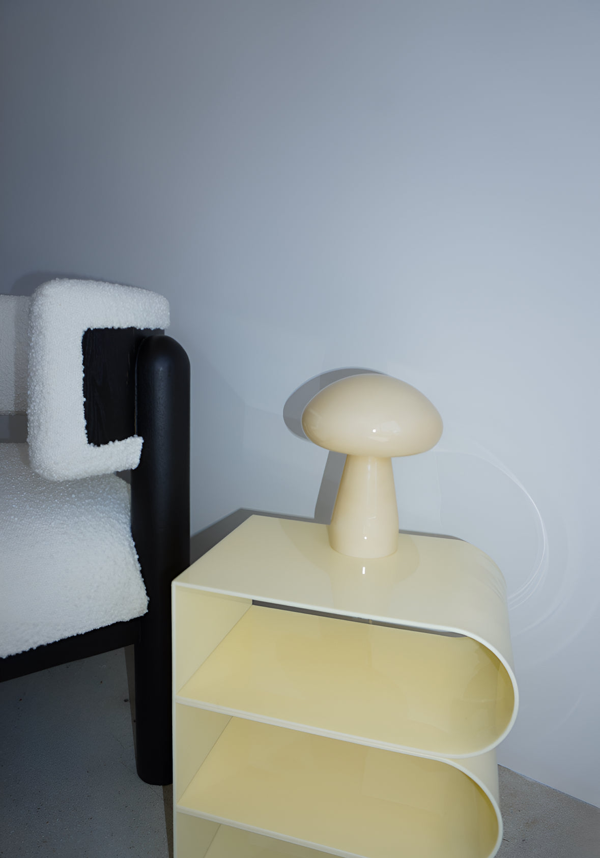 LucienLuxe – Elegant designbordslampa Carvallo