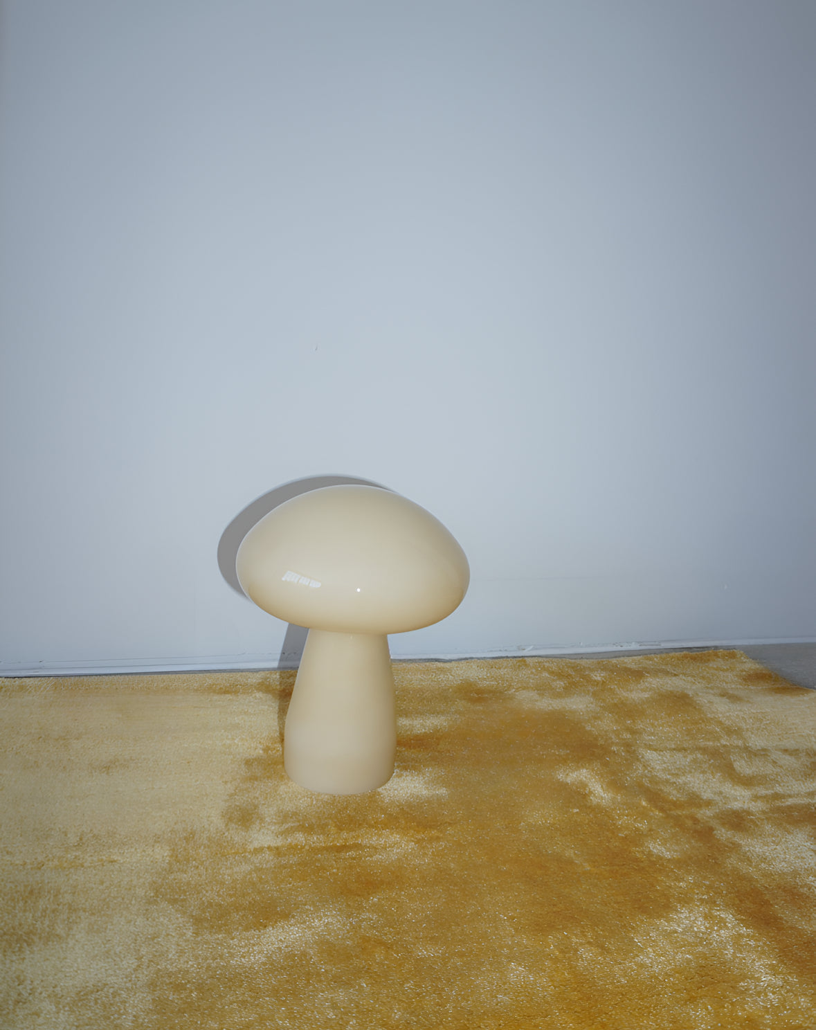 LucienLuxe – Elegant designbordslampa Carvallo