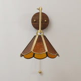 Vägglampa med vintage mässingsglashätta Carvallo
