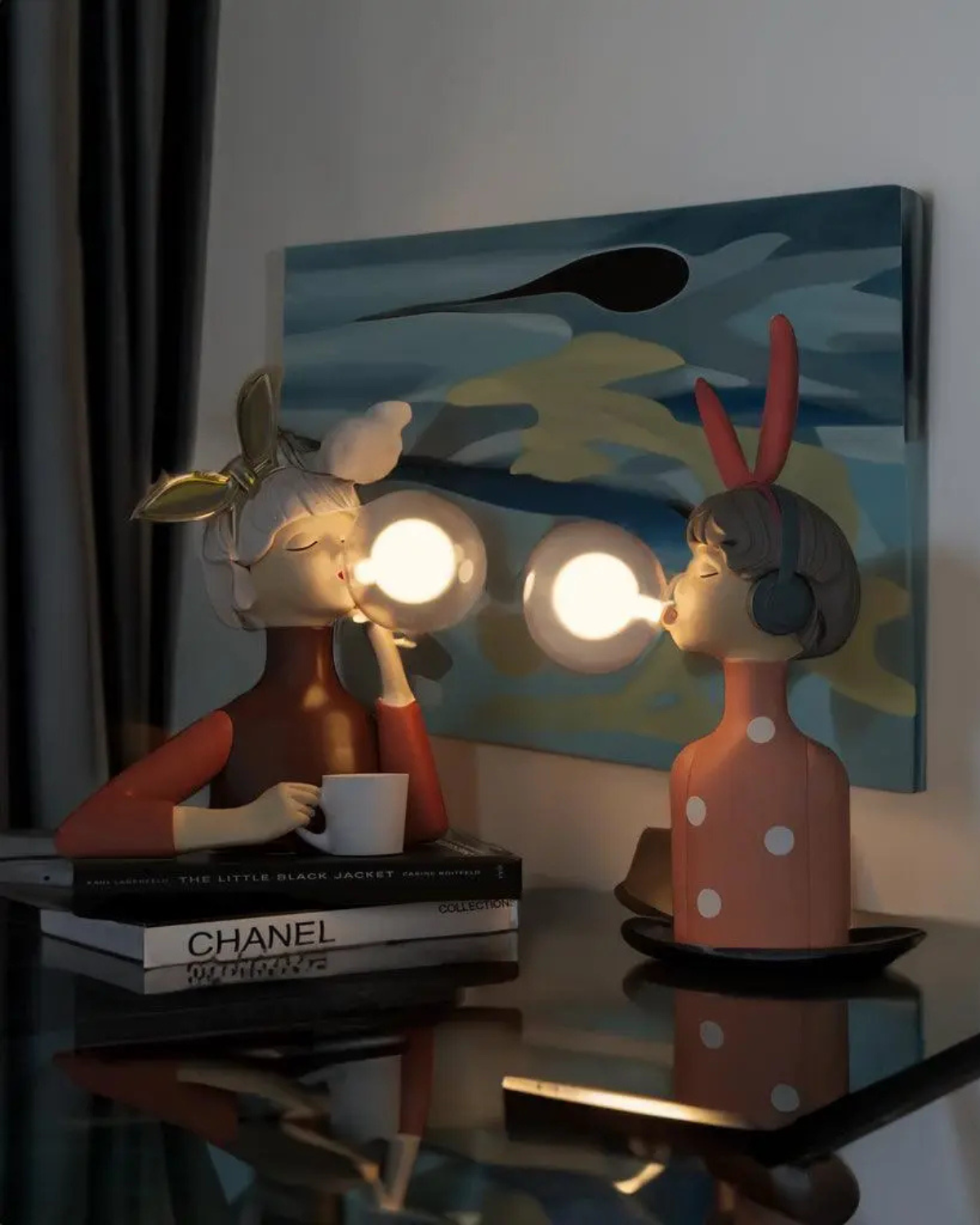 Carvallo – Skulptural Bordslampa med Poetisk Ljusfär för ett Mysigt Inredning Carvallo