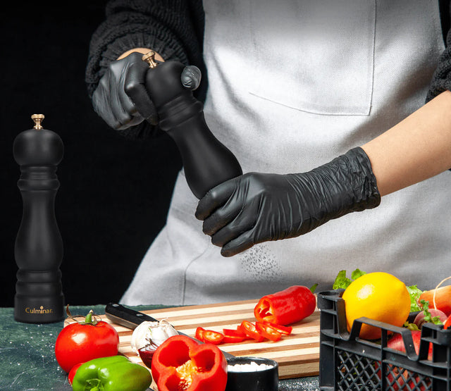 Salt- och pepparkvarnset – Manuell kryddkvarn i trä med keramiskt malsystem & justerbar malgrad Carvallo