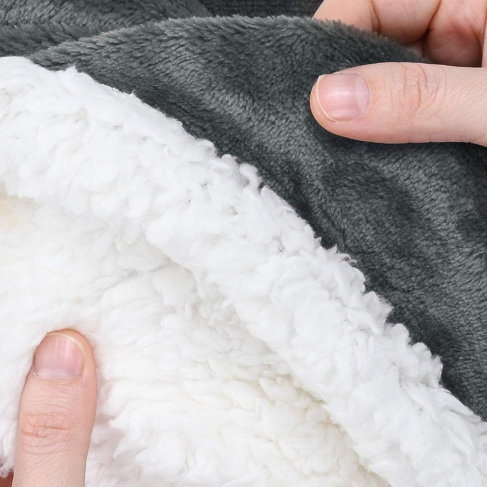 Dual-Sided Cloud Soft Blanket Carvallo