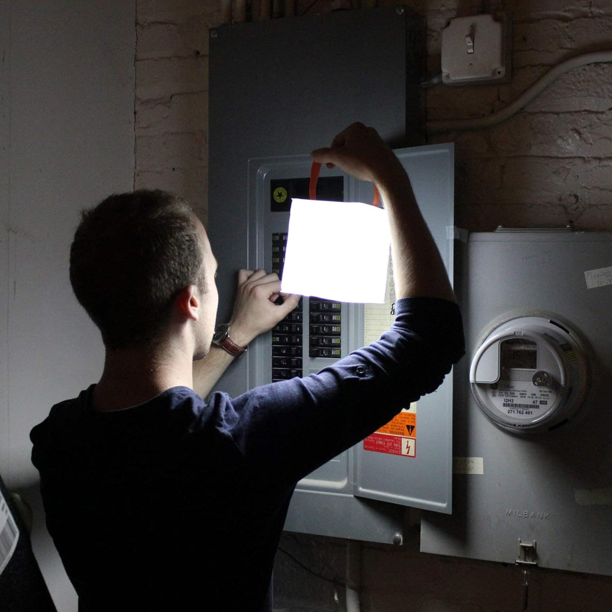 Solar LED Lykta – Bärbar, hopfällbar campinglampa med solenergi för utomhusaktiviteter Carvallo