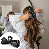 Stora hårklämmor med satinslipsar Carvallo