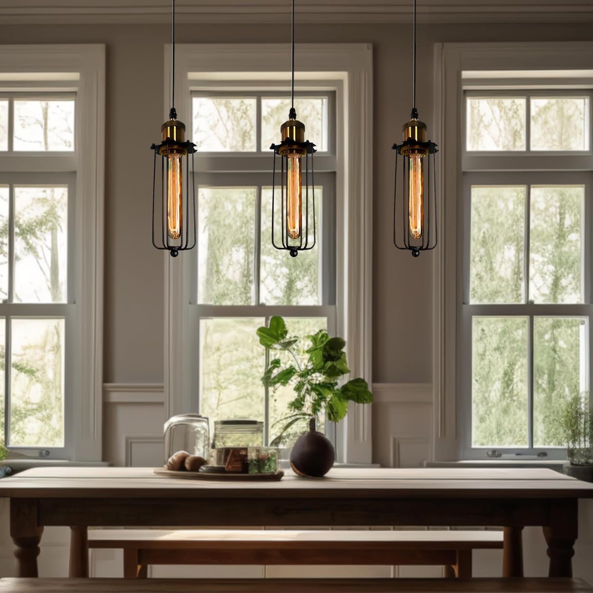 Industriell hängande ljus i retrodesign – Vintage hänglampa med metallgaller Carvallo