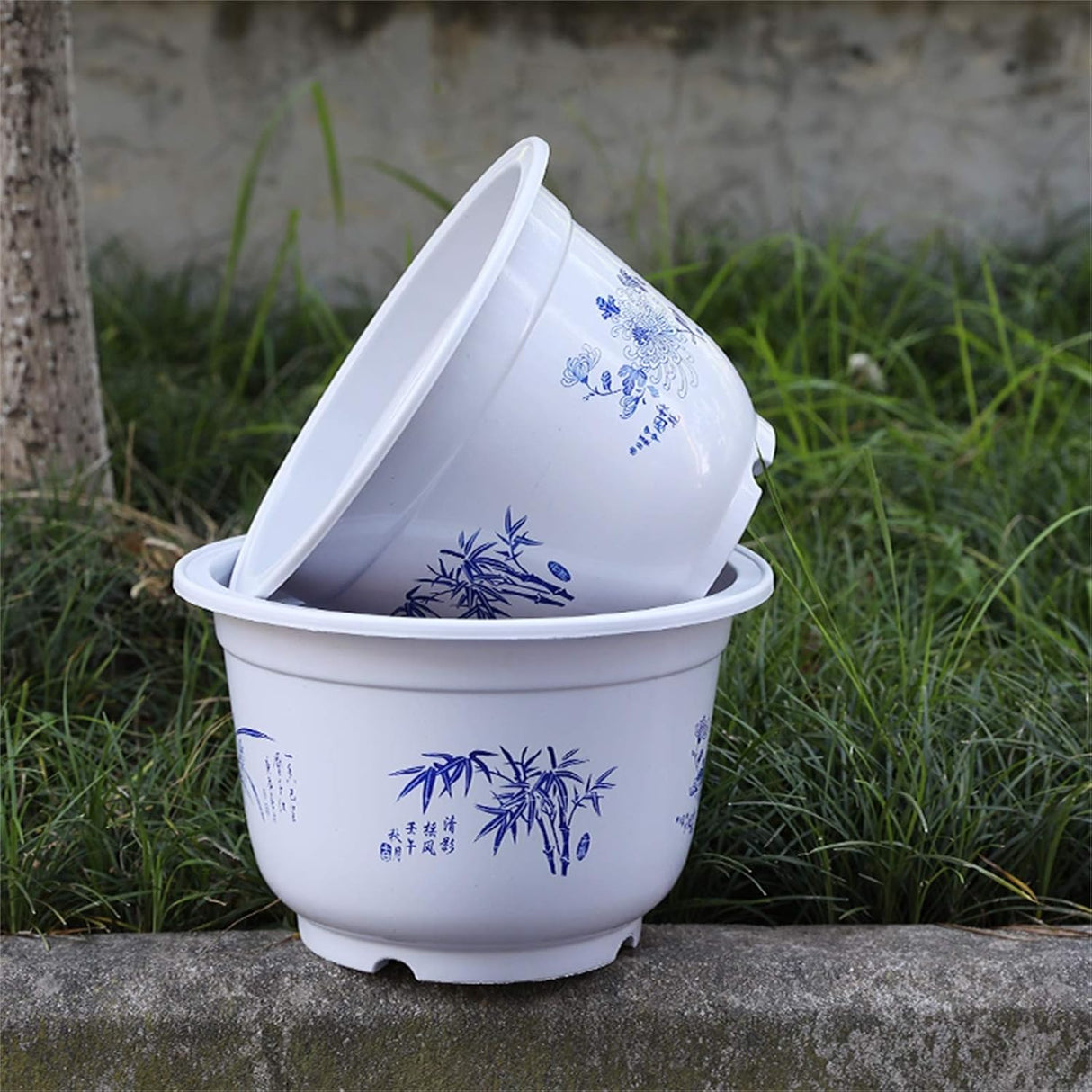 Blomkruka i plast med bambumotiv – Elegant planteringskruka för balkong och trädgård Carvallo