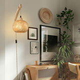Rustik Bamboo Vägglampa – Vävd Skärm med Stikkontakt i Retro Stil Carvallo