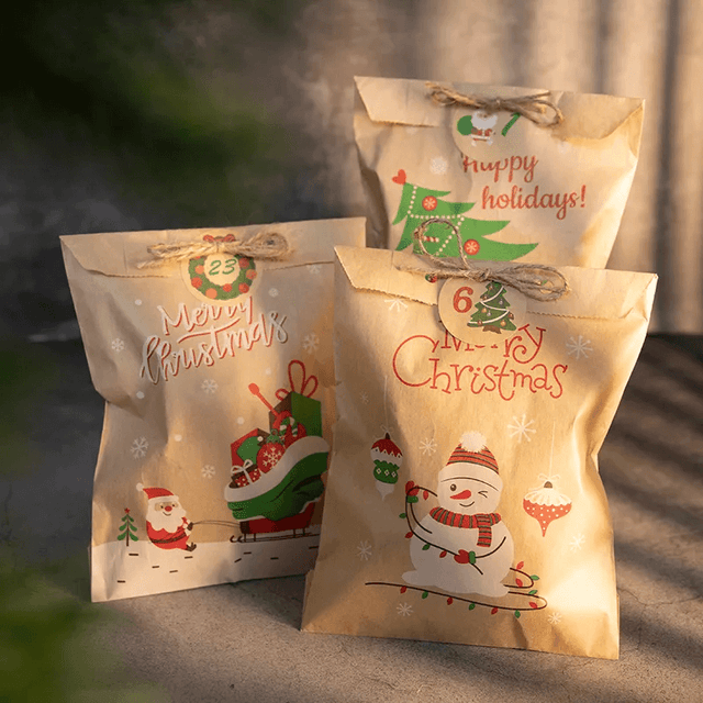 12st God Jul Kraftpapperspåsar - Färdiga Julklappspåsar 13x18cm-Jul-BB-Hemnix