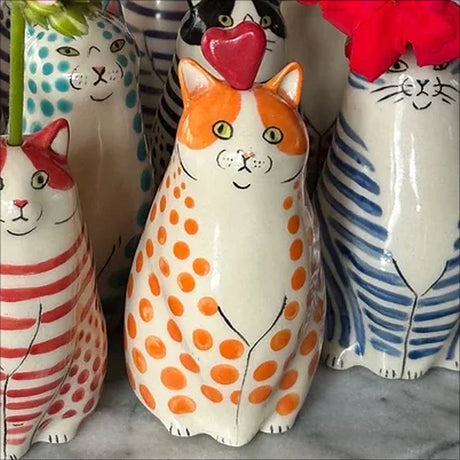 PurrDots - Leggsyr Kattevase med Prikker till Charmig Heminredning Carvallo