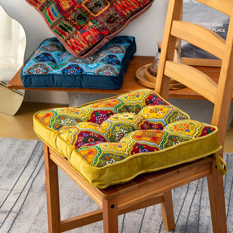 Maroccan inspired tie band cushion Carvallo