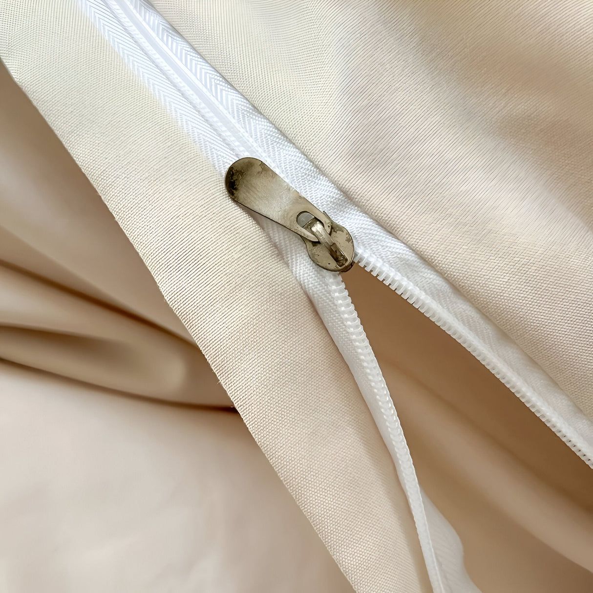 BlossomDream Set - Elegant Snuggly Täcke Med Blomsterdesign Carvallo