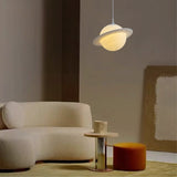 OrbitGlow - Elegant Saturn-inspirerad pendel med justerbar ljusstyrka Carvallo