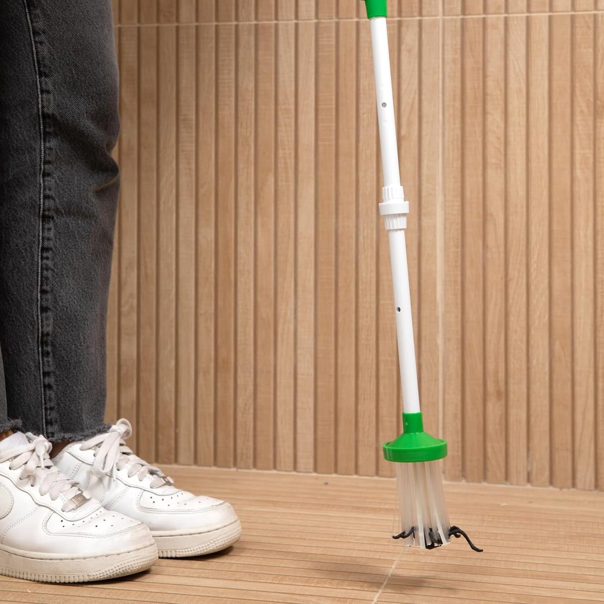 Praktiskt insektsborttagningsverktyg – Insektsfälla med teleskophandtag för en säker användning Carvallo