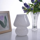 Randig Bordslampa - Atmosfärisk och Tidlös Design Carvallo