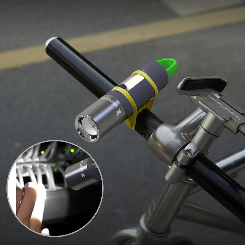 Multifunktionell LED-ficklampa Carvallo