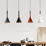 TriLuxe Modern Trekantig LED Taklampa Carvallo