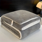 DreamCloud Täcke - Varm Ultra-Mjuk Taffeta Filt Carvallo