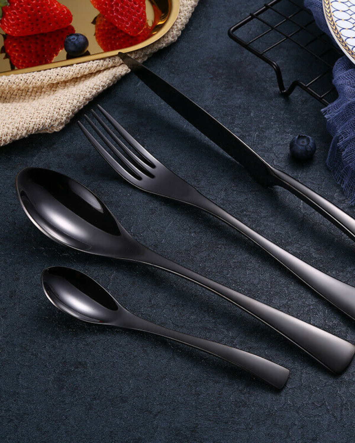 Élan Luxe – Fint Bestickeset med Tidlös Elegans för en Stilig Dukning Carvallo