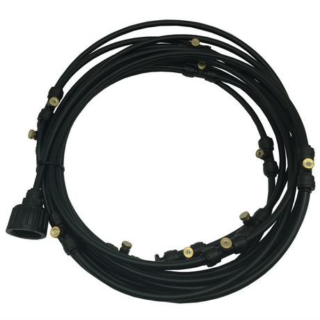 Sprinklersystem – Vattenslang med sprutmunstycken för svalkande uppfriskning i trädgården Carvallo