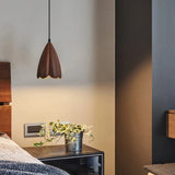 NatureGlow – Elegant klockformad pendellampa för mjukt ljus Carvallo