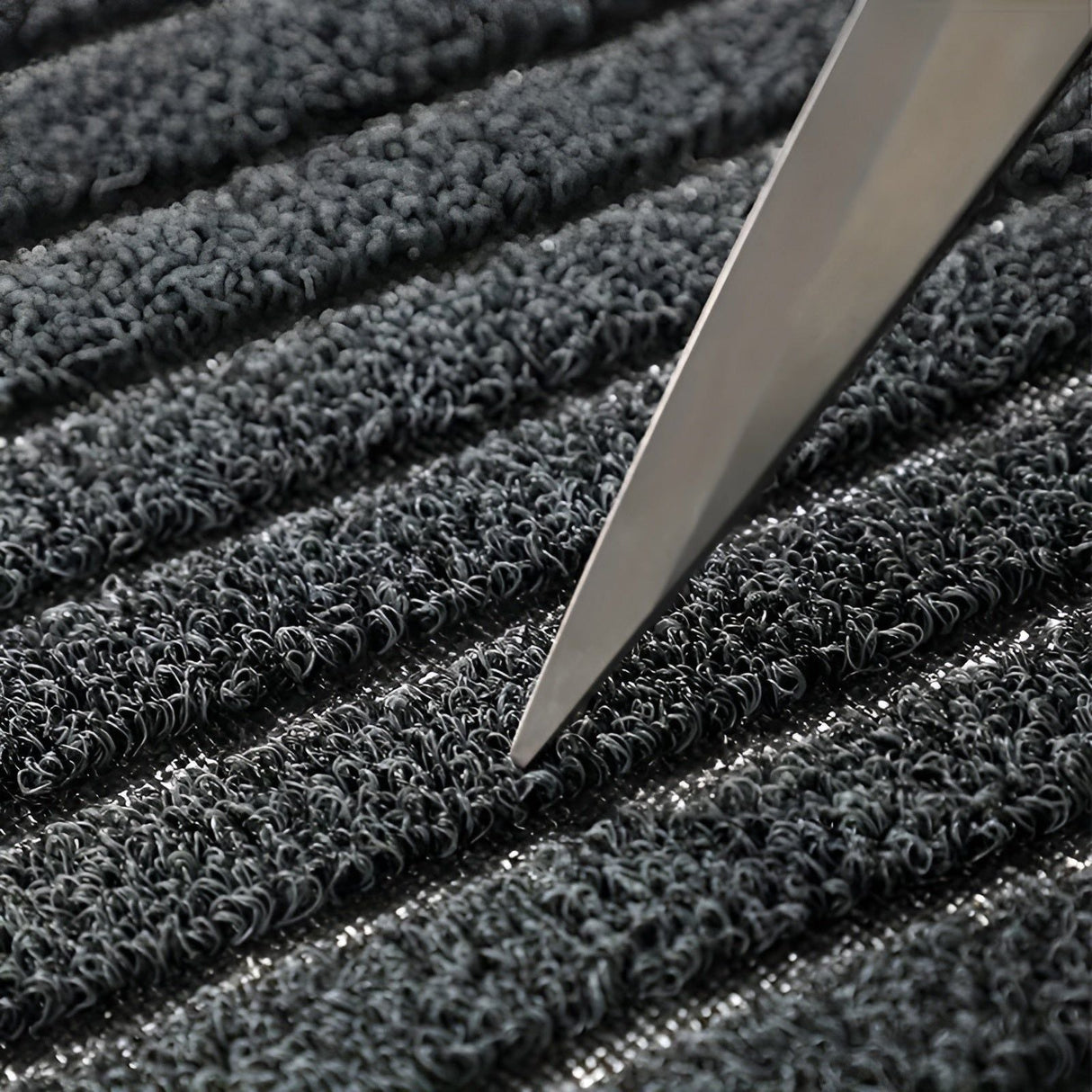 SlipSafe Golvmatta -Randig väderbeständig halkskyddsmatta Carvallo