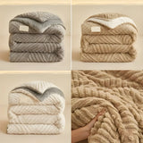 SleepEase Komforter - Ultra-mjuk Lönnlöv All-säsong Täcke Carvallo