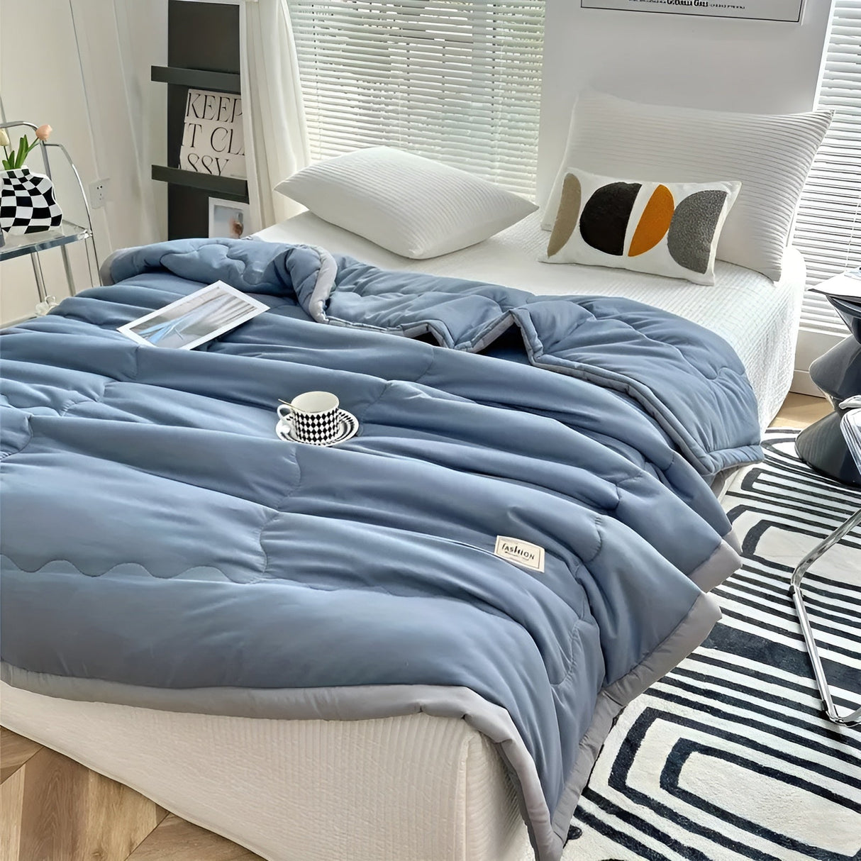 Lätt täcke för sommaren – Andas & Mångsidig | För soffa, säng & resor Carvallo