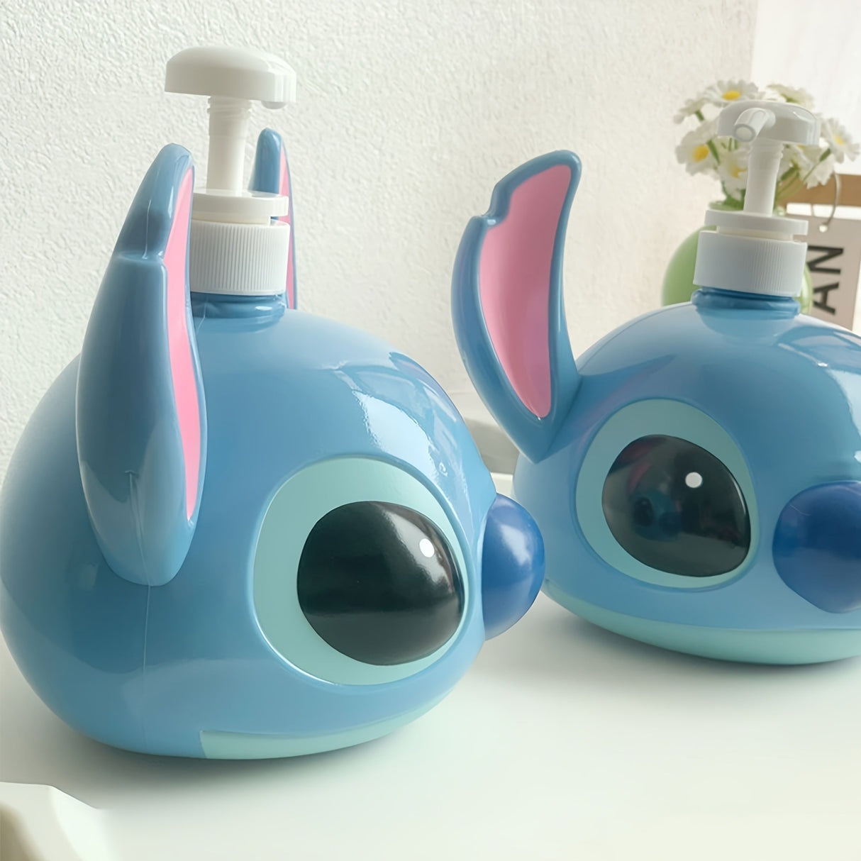 Disney Stitch PVC Schampo Dispenser – Perfekt för Badrum och Kök Carvallo