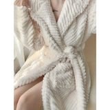 Pollina Kappa - Stilig, Tjock Långärmad Badrock Gjord av Koral Velour Carvallo