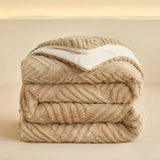 MapleWarm Blanket - Mysig Taft Lönnlöv Vinterfilt Carvallo