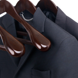 Carvallo Élite – Lyxiga Träklädshängare med Finslipad Design Carvallo