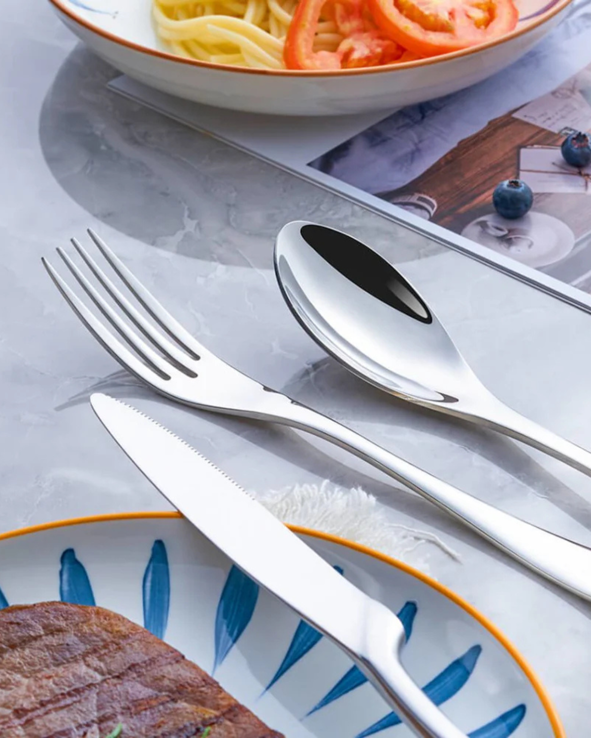 Élan Luxe – Fint Bestickeset med Tidlös Elegans för en Stilig Dukning Carvallo