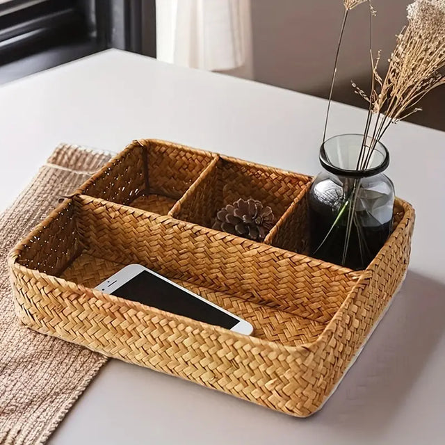 Emly Rattan Organizer Korg Carvallo